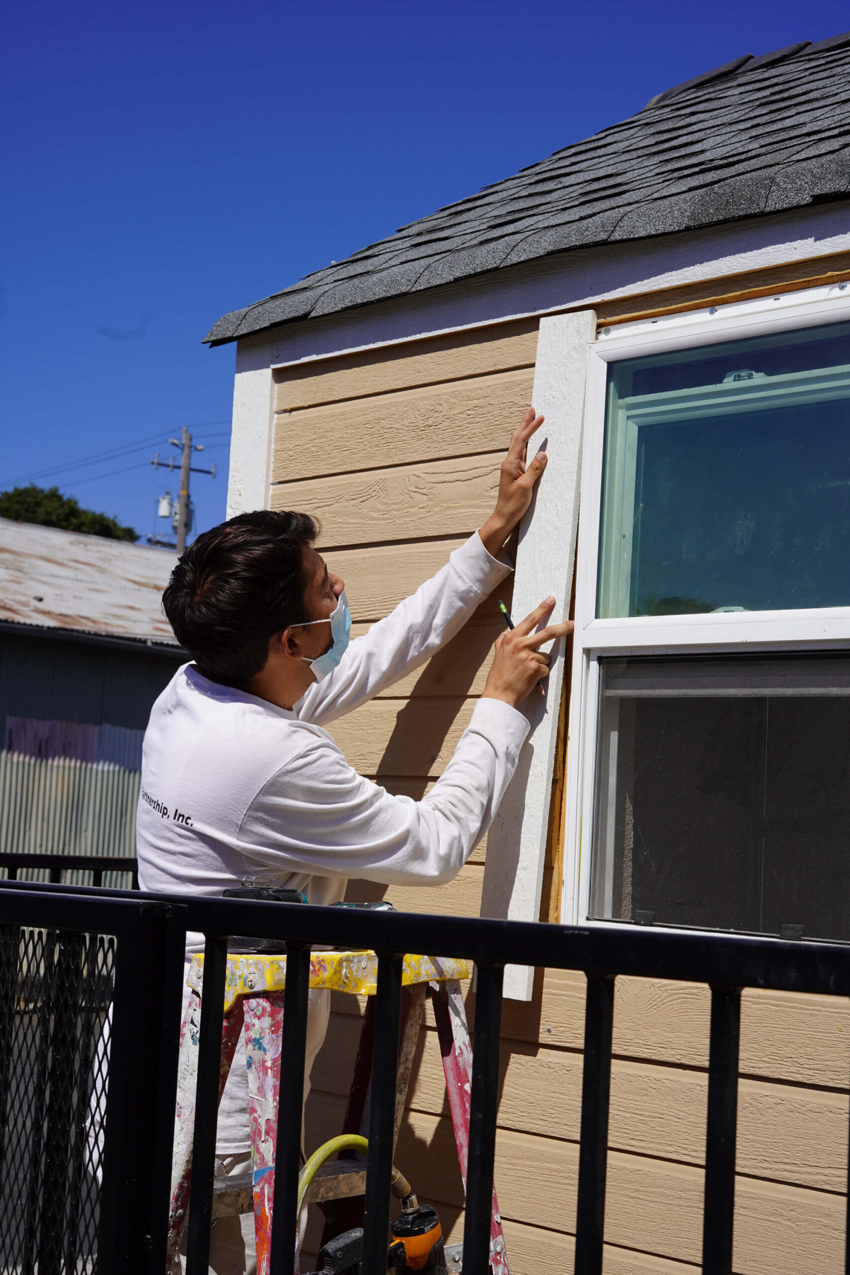 Tiny Home Construction Windows